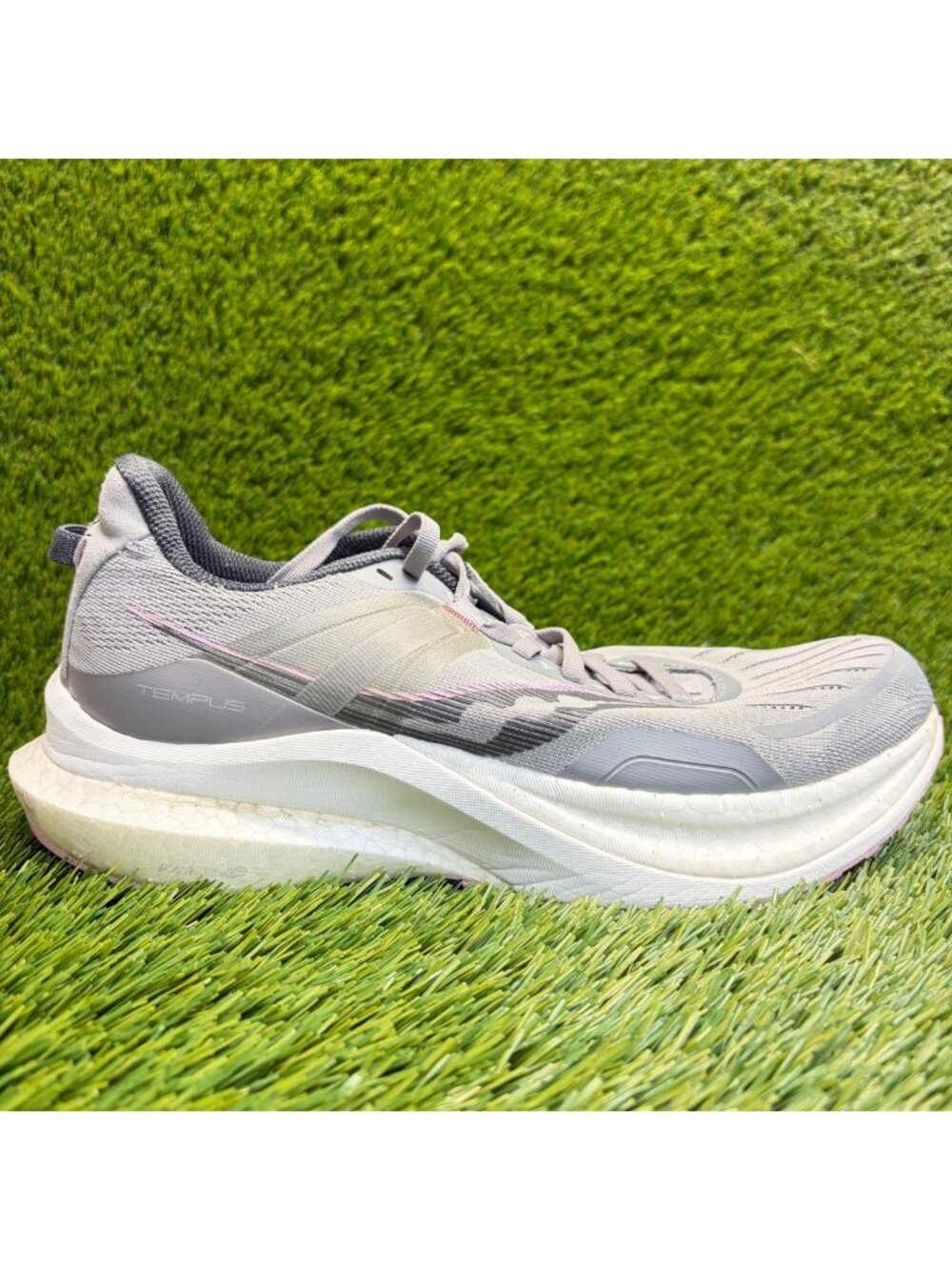Saucony Tempus Alloy Quartz Womens Size 10.5 Gray Pink Running Shoes Sneakers